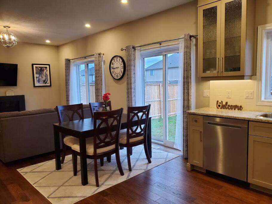 4 Bd Family Retreat Vila Stratford Exterior foto